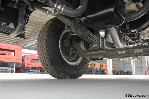 Sinotruk W5B-H poids lourd 280 ch 4X2(6 roues) 9,725 m camion porteur fourgon (Fast Gear) Châssis (1) | 86Trucks