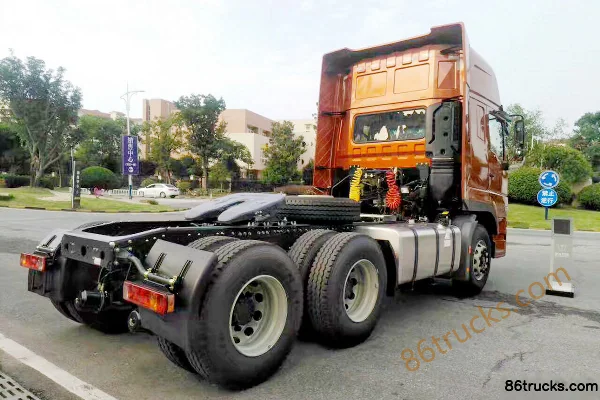 Union Truck E420 Heavy Truck 420 hp 6X4(10 wheels) Tractor Truck Exterior (2) | 86Trucks