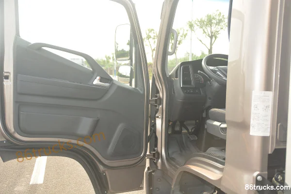 Hyundai Commercial Vehicle Shengtu H5 154hp 4X2(6 wheels) 5.12m AMT single-row van light truck (Allison) Cab (2) | 86Trucks