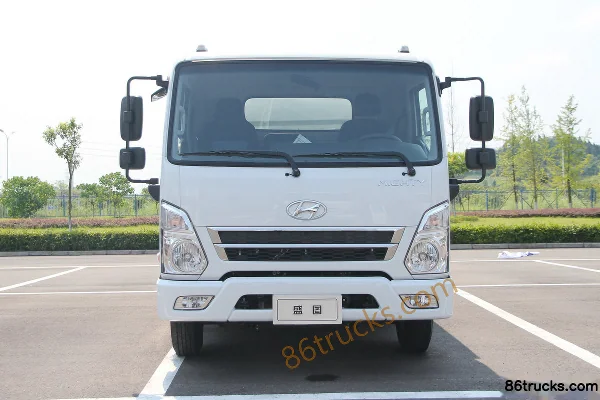Hyundai Commercial Vehicle (formerly Sichuan Hyundai) ShengTu 129 hp 4X2(6 wheels) sweeper truck Exterior (2) | 86Trucks