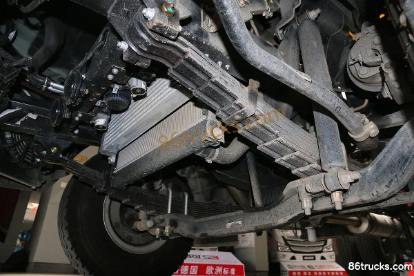 Foton Aumark 3 Series 143hp 4X2(6 wheels) 4.165m single-row van light truck (China V) Chassis (3) | 86Trucks