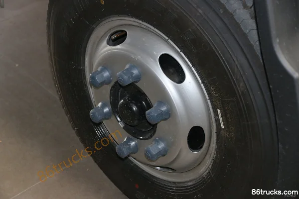 Foton Aumark S1 150hp 4X2(6 wheels) 4.14m Single-row Van Light Truck (6-speed) Chassis (2) | 86Trucks