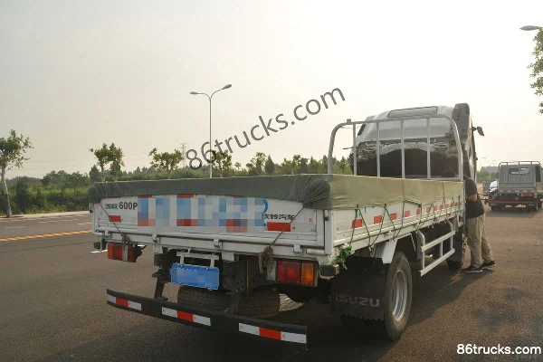 Foton Aumark S3 143hp 4X2(6 wheels) 4.17m single-row flatbed light truck (Beijing V) Body (2) | 86Trucks