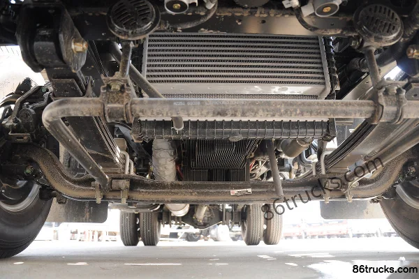 Foton Ollin CTS 131 hp 4X2(6 wheels) 4.18m Single Row Stake Light Truck (Air Brake) Chassis (2) | 86Trucks