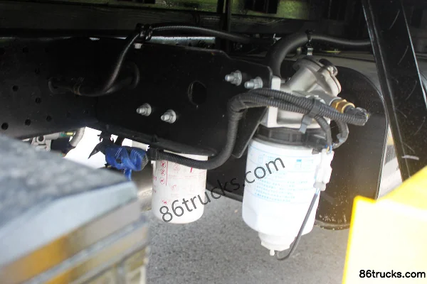 JAC Junling V3 120 ch 4X2(6 roues) camion fourgon léger 4,15 m cabine simple Châssis (3) | 86Trucks