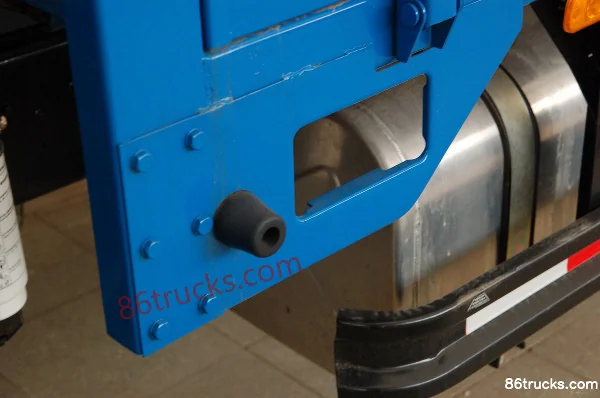 Foton Forland Linghang camion porteur semi-cabine 130 ch 4X2(6 roues) Carrosserie (3) | 86Trucks