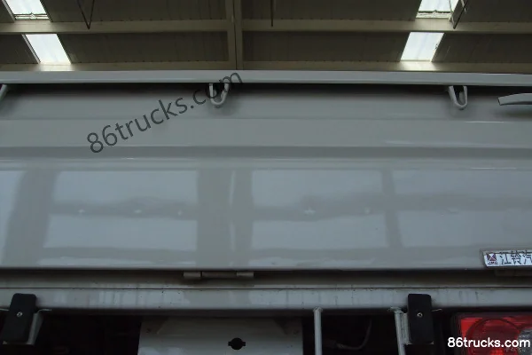 JMC Kairui 116 ch 4X2(6 roues) plateau 3,3 m cabine double Carrosserie (1) | 86Trucks