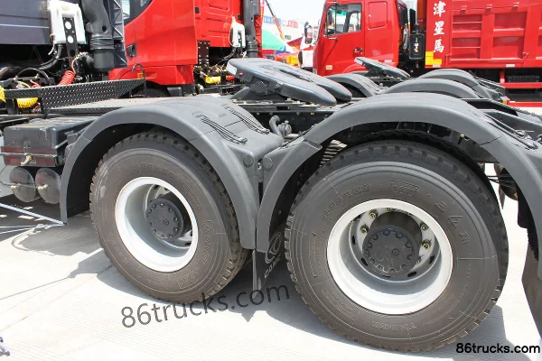 Hualing Xing Kama H08 poids lourd 340 ch 6X4(10 roues) tracteur routier Châssis (1) | 86Trucks
