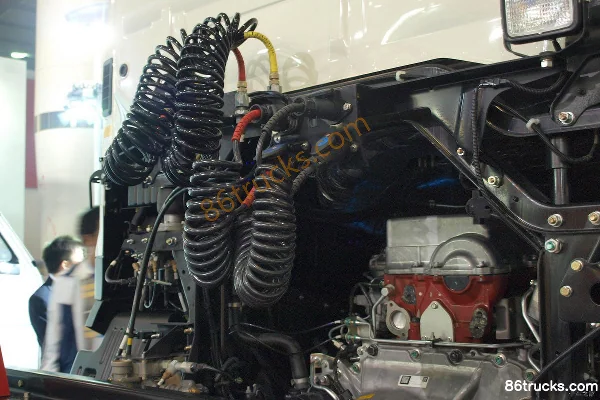 GAC HINO 700 Series Heavy Truck 450hp 6X4(10 wheels) Tractor Truck Chassis (3) | 86Trucks