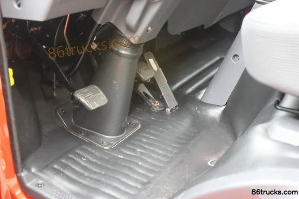 Foton Aoling Jieyun 143 ch 4X2(6 roues) camion léger à ridelles 4,23 m, cabine simple (3) | 86Trucks