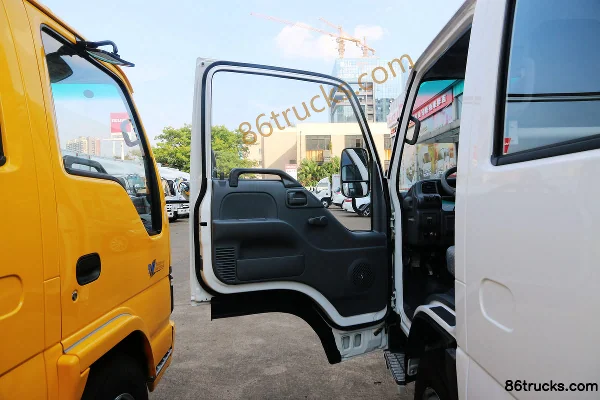 Isuzu 100P 98hp 4X2(6 wheels) 3.13m Double Row Dump Truck Cab (1) | 86Trucks