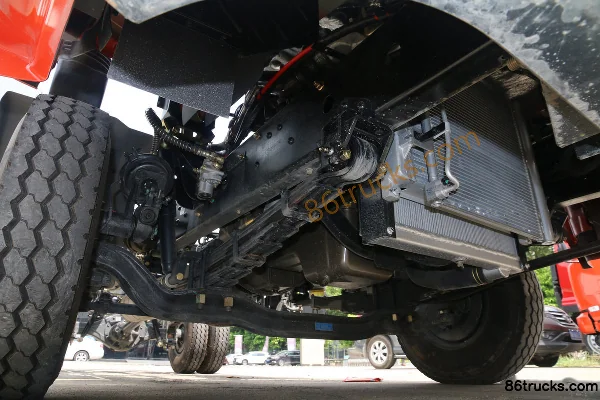 Dongfeng Commercial Vehicle Jiayun 130 hp 4X2(6 wheels) 4.1m single-row flatbed cargo truck chassis (1) | 86Trucks