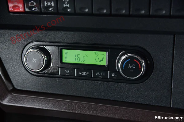 Dayun N8V heavy truck 360 hp 6X4(10 wheels) tractor truck Cab (3) | 86Trucks