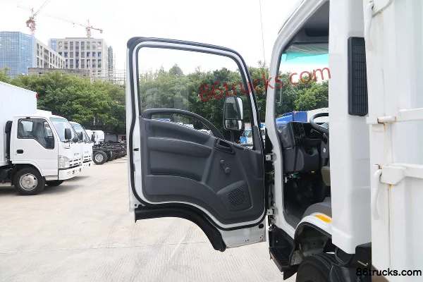 Qingling Isuzu KV100 98 hp 4X2(6 wheels) 4.17m Single Row Stake Truck Cab (1) | 86Trucks
