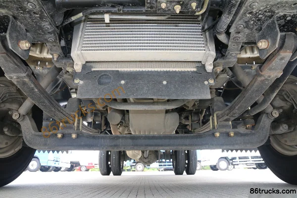 Qingling Isuzu KV100 98 hp 4X2(6 wheels) 4.17m Single Row Stake Truck Chassis (2) | 86Trucks