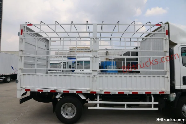 Qingling Isuzu KV100 98 hp 4X2(6 wheels) 4.17m Single Row Stake Truck Body (2) | 86Trucks
