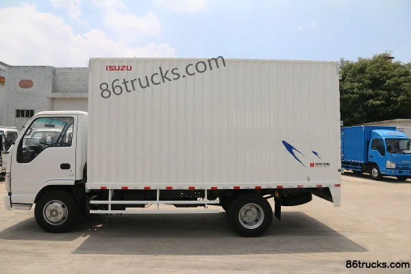 Qingling Isuzu 100P 98 hp 4X2(6 wheels) 4.25m Single Row Van Light Truck Body (2) | 86Trucks