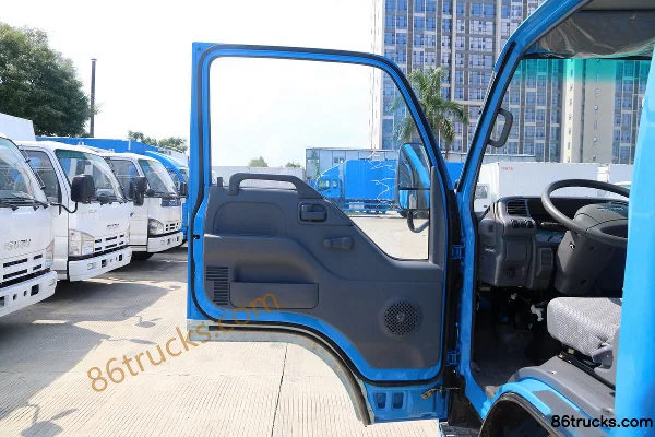 Qingling Isuzu 600P 130hp 4X2(6 wheels) 4.25m Single Row Van Light Truck Cab (1) | 86Trucks