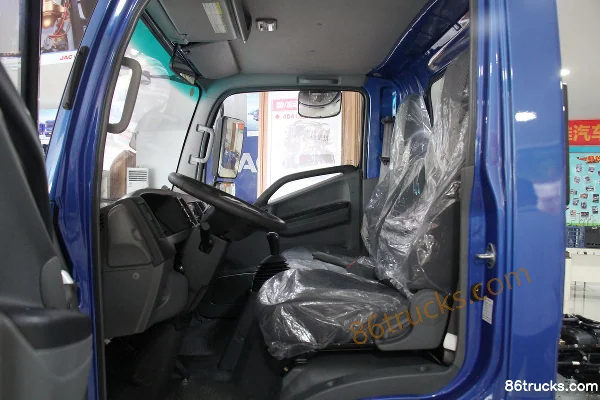 JAC Shuailing K340 All-Business Edition 120 hp 4X2(6 wheels) 4.13m single-row box van light truck Cab (1) | 86Trucks