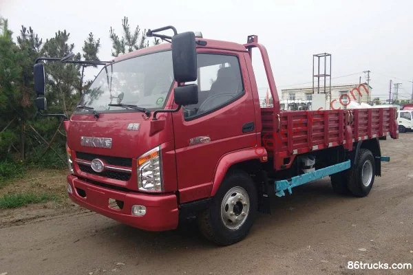 Tangjun Ouling Junqi Flagship Edition 117 hp 4X2(6 wheels) 4.15m Single Row Flatbed Light Truck Exterior