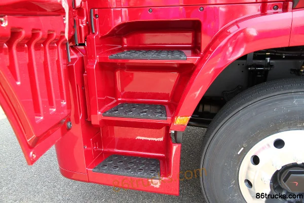 Hyundai Commercial Vehicle Xcient 440 hp 6X4(10 wheels) Tractor Truck (ZF 16-speed) Cab (3) | 86Trucks