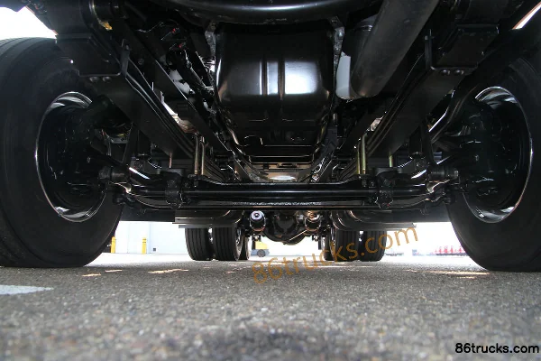 Hyundai Commercial Vehicle Xcient 440 hp 6X4(10 wheels) Tractor Truck (ZF 16-speed) Chassis (2) | 86Trucks