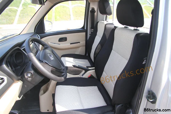 Changan Kuayue New Bao T3 Comfort 1.5L 112 hp 4X2(6 wheels) 3.05m Single Row Flatbed Mini Truck Cab (3) | 86Trucks