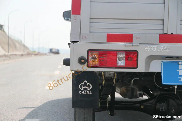 Changan Kuayue New Bao T3 Comfort 1.5L 112 hp 4X2(6 wheels) 3.05m Single Row Flatbed Mini Truck Body (3) | 86Trucks