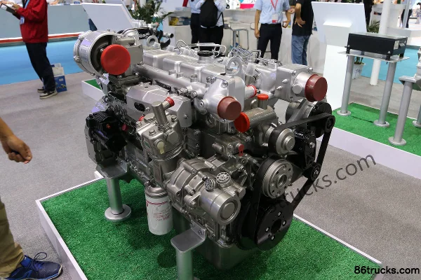 Yuchai YC4S160-50 160 ch 3,8 L China V moteur diesel Extérieur (2) | 86Trucks