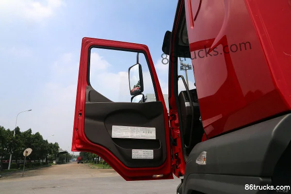 Dongfeng Liuqi Chenglong H5 350hp 6X4(10 wheels) 5.6m dump truck Cab (1) | 86Trucks