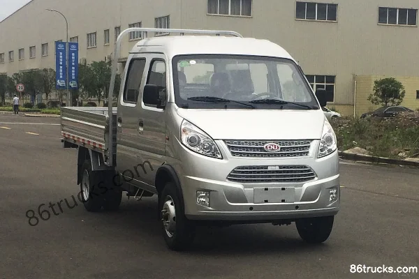 NanJun Ruidi 1.5L 112hp 4X2(6 wheels) Gasoline 2.6m Double Row Flatbed Mini Truck Exterior (2) | 86Trucks