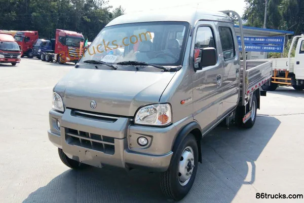Sichuan Hyundai Ruibao 1.8L 68 hp 4X2(6 wheels) Diesel 2.6m Double Row Flatbed Mini Truck Exterior (3) | 86Trucks