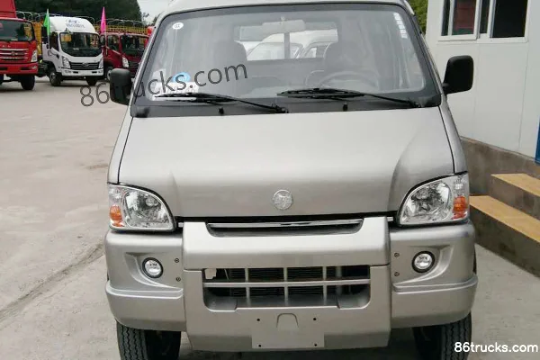 Sichuan Hyundai Ruibao 1.8L 68 hp 4X2(6 wheels) Diesel 2.6m Double Row Flatbed Mini Truck Exterior
