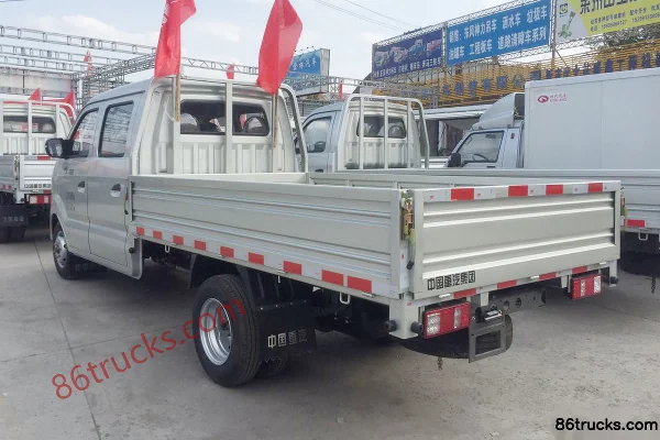 Sinotruk Wangpai W1 1,5 L 102 ch 4X2(6 roues) essence 2,8 m camion plateau double cabine Extérieur (2) | 86Trucks