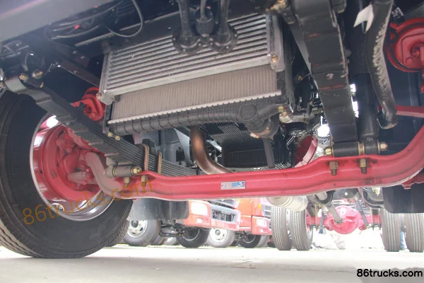 Dongfeng Kaipute K8 168 hp 4X2(6 wheels) 6.2m semi-sleeper flatbed cargo truck chassis (2) | 86Trucks