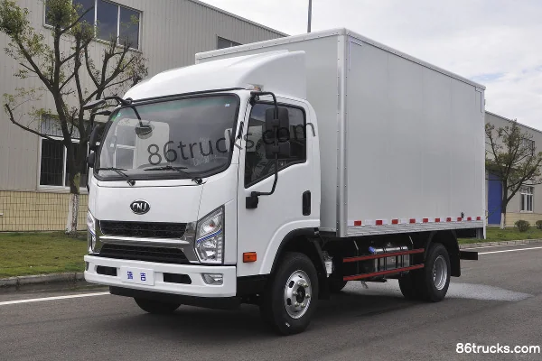 NanJun Ruiji 95 ch 4X2(6 roues) 3,375 m camion porteur fourgon à cabine simple Extérieur (3) | 86Trucks
