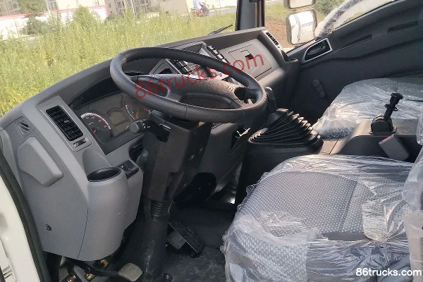 FAW Linghe 117 ch 4X2(6 roues) camion frigorifique cabine simple 4,1 m (1) | 86Trucks