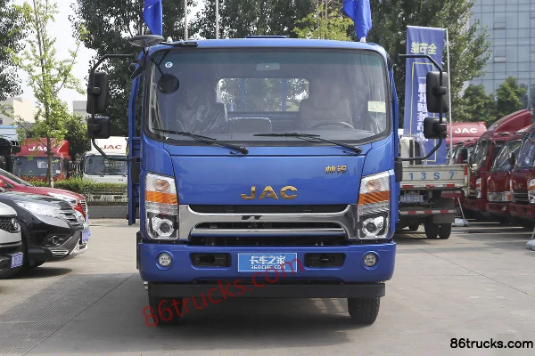 JAC Shuailing H415 154 hp 4X2(6 wheels) 5.5m Single Row Flatbed Cargo Truck Exterior (2) | 86Trucks