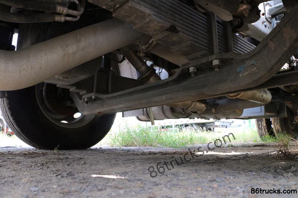 Sinotruk HOWO T5G 210 hp 4X2(6 wheels) Oil Tanker Truck Chassis (3) | 86Trucks