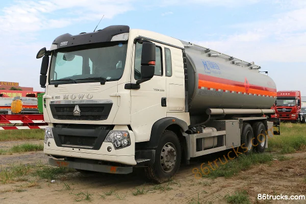 Sinotruk HOWO T5G 280hp 6X4(10 wheels) fuel tanker (Xingshi brand) Exterior (3) | 86Trucks