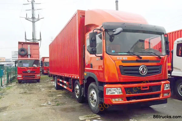 Dongfeng Yuhu 245hp 6X2(8 wheels) 9.6m Wing Opening Box Cargo Truck (EQ5252XYKLV2) Exterior (2) | 86Trucks