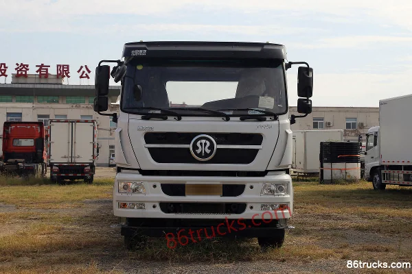 Sinotruk Steyr DM5G Heavy Truck 280hp 4X2(6 wheels) Tractor Truck Exterior (2) | 86Trucks