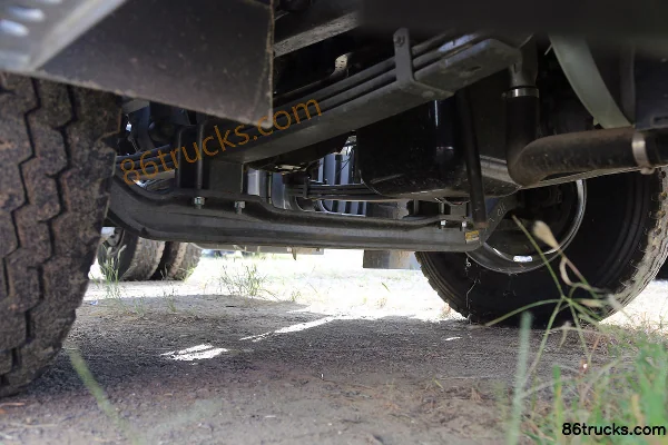 Sinotruk Steyr DM5G Heavy Truck 280hp 4X2(6 wheels) Tractor Truck Chassis (1) | 86Trucks