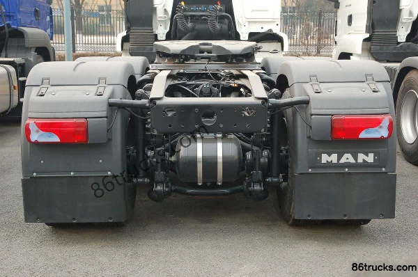 MAN TGA série poids lourd 390 ch 6X4(10 roues) tracteur routier (modèle: 33.390) Cabine (2) | 86Trucks