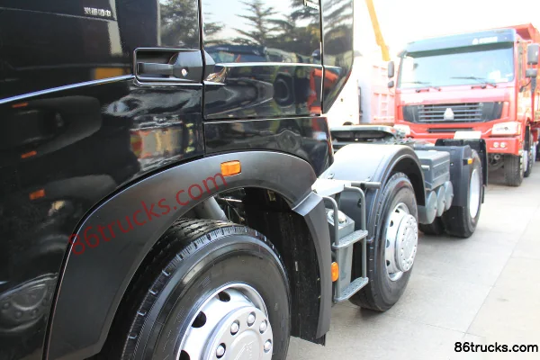 Sinotruk HOWO A7 Series Heavy Truck 340 hp 6X2(8 wheels) Tractor Truck Chassis (1) | 86Trucks