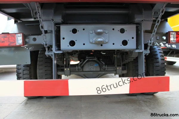 Sinotruk Huanghe Shaoshuai camion moyen 220 ch 4X2(6 roues) 5,8 m camion benne Cabine (3) | 86Trucks