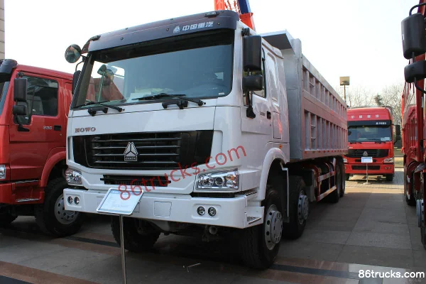 Sinotruk HOWO Heavy Truck 336 hp 8X4(12 wheels) 8.2m All-Aluminum Dump Truck Exterior (3) | 86Trucks
