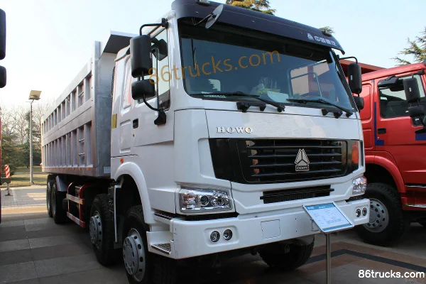 Sinotruk HOWO Heavy Truck 336 hp 8X4(12 wheels) 8.2m All-Aluminum Dump Truck Exterior (2) | 86Trucks