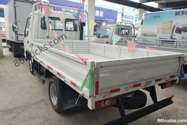 FAW Hongta FAW Jiefang Baling 78 ch 4X2(6 roues) camion léger à plateau cabine demi-profonde 2,92 m Extérieur (3) | 86Trucks