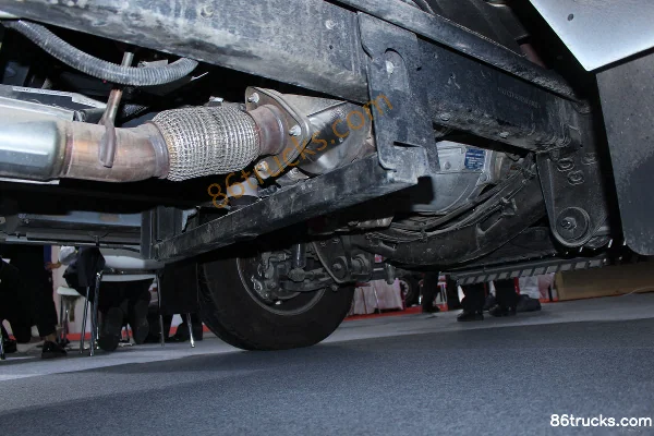 IVECO New Daily 170hp 4X2(6 wheels) 7-ton Fire Truck Chassis (70C17H) (1) | 86Trucks